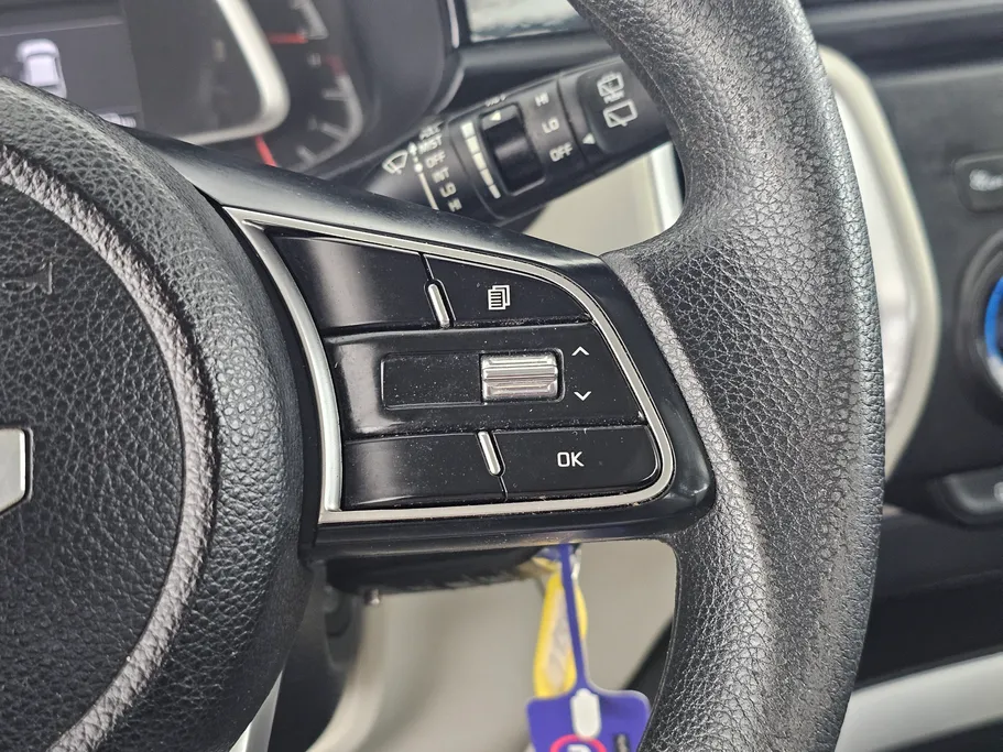2023 Kia SONET LX 