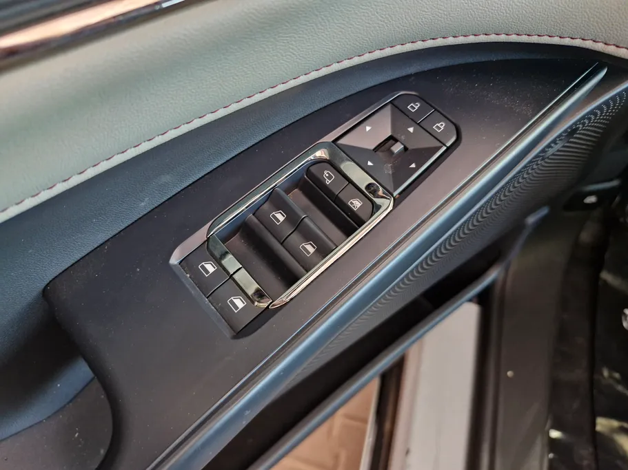 2025 Ford Taurus Trend 