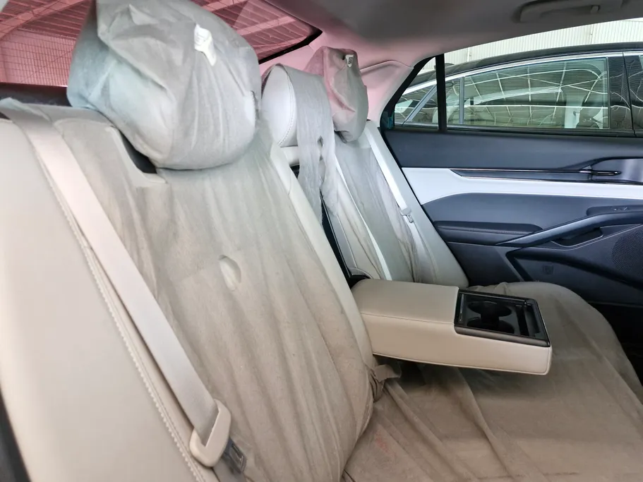 2025 Ford Taurus Trend 