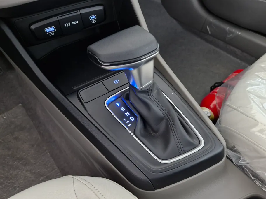 2024 Hyundai Accent Fleet 