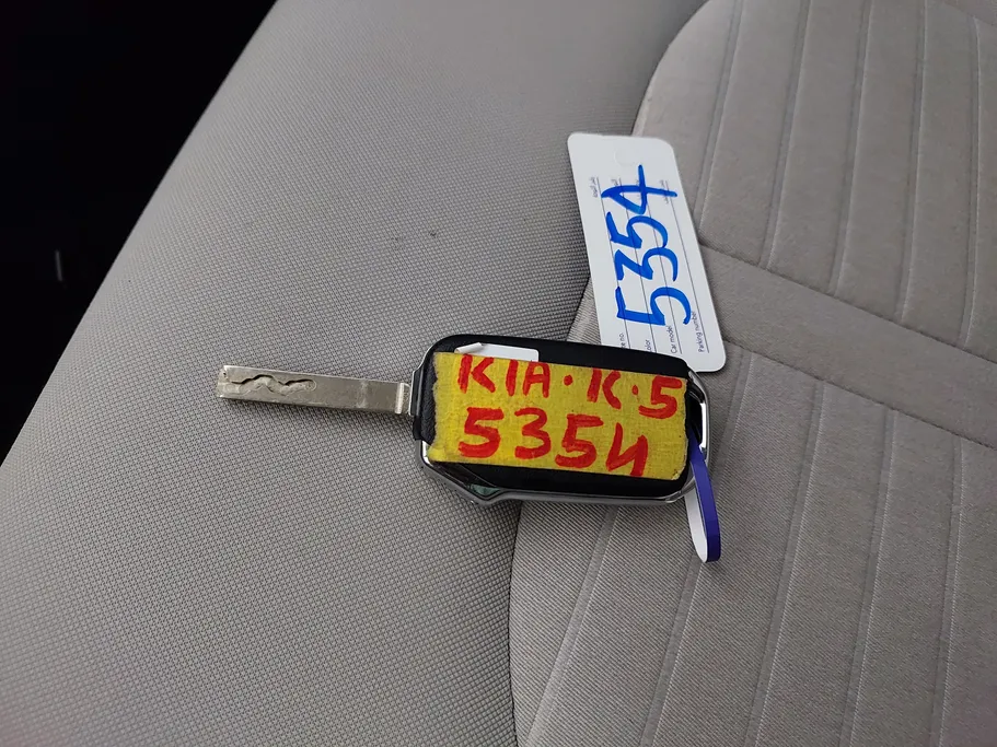 2023 Kia K5 LX 