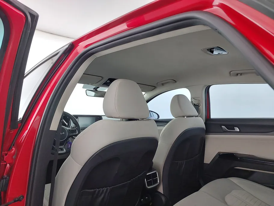 2023 Kia K5 LX 