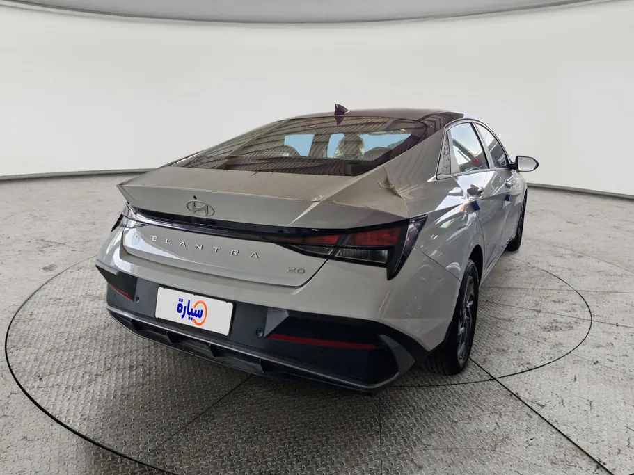 2025 Hyundai Elantra Smart 