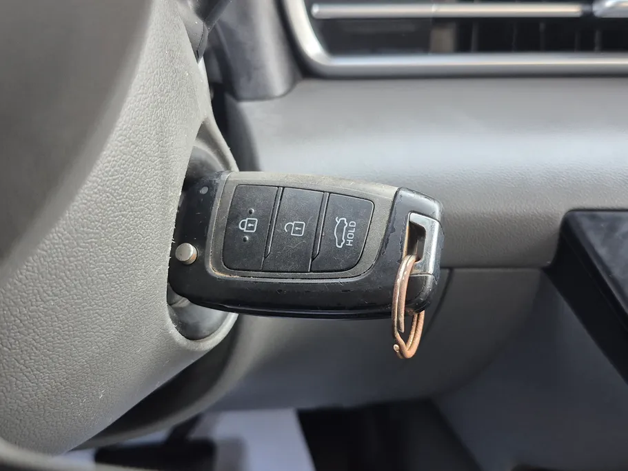 2023 Hyundai Elantra Smart 