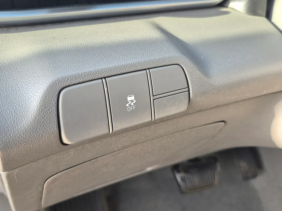 2023 Hyundai Elantra Smart 