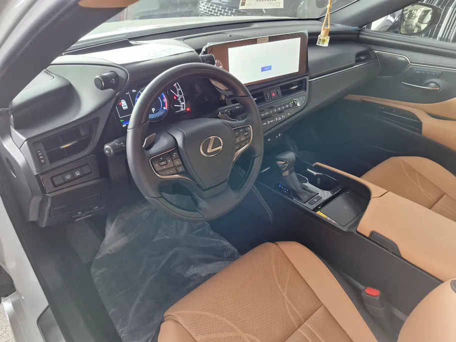 2025 Lexus ES 350 DD Exclusive 