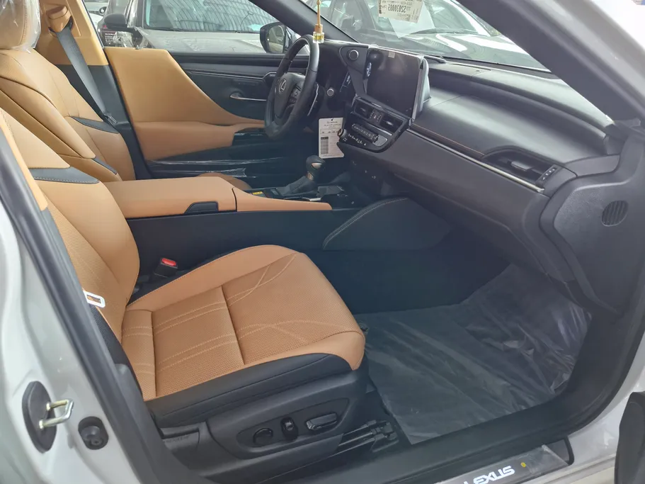 2025 Lexus ES 350 DD Exclusive 