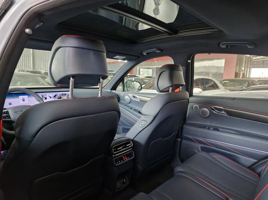 2025 Genesis GV80 Prestige