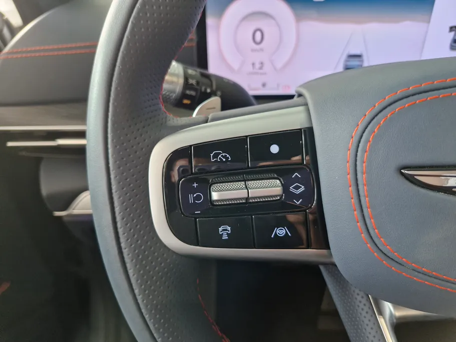 2025 Genesis GV80 Prestige