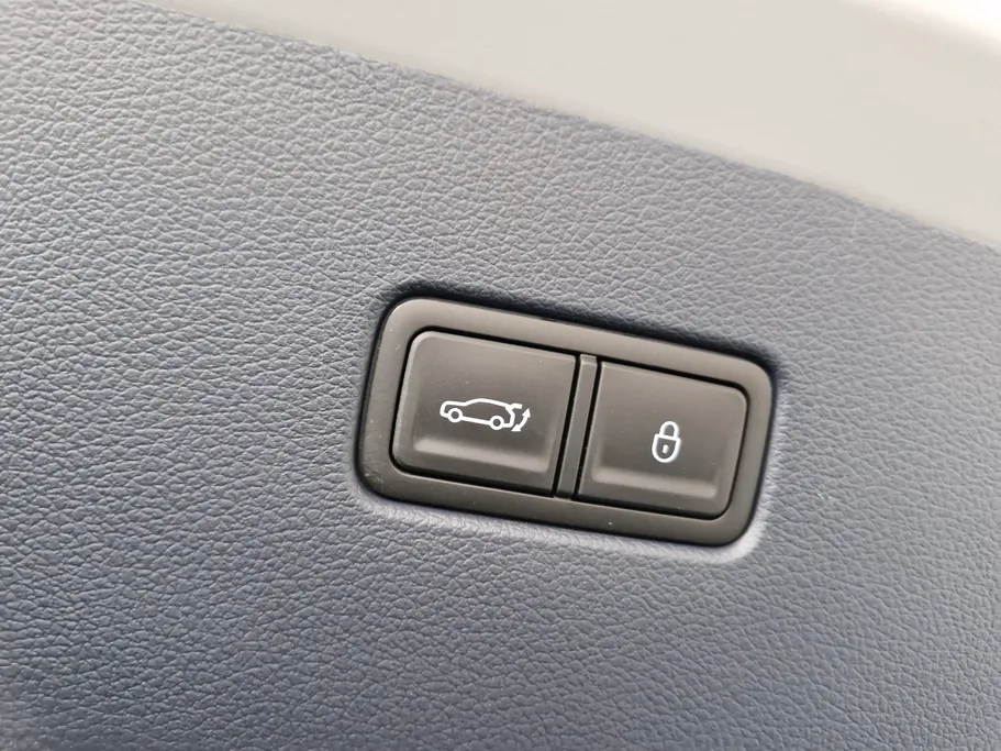 2025 Genesis GV80 Prestige