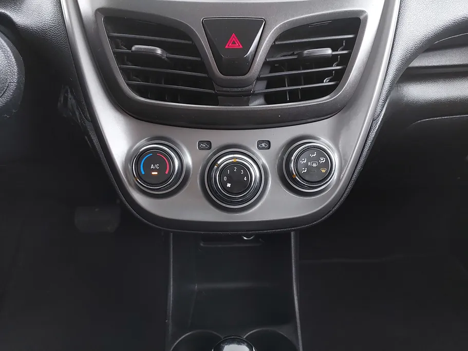 2021 Chevrolet Spark LS 