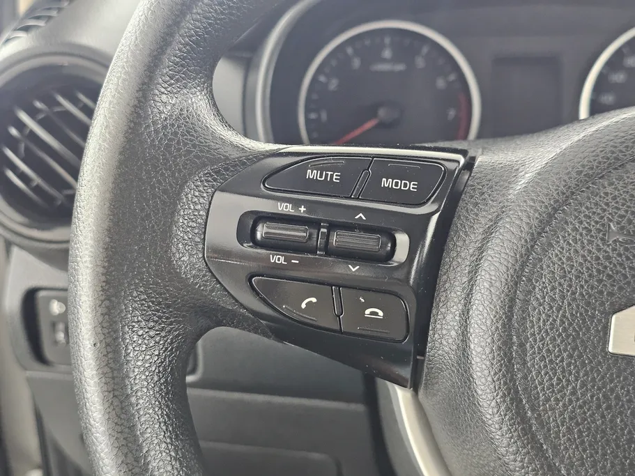 2023 Kia Pegas LX 