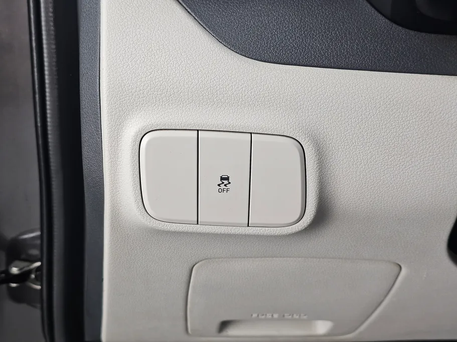 2023 Hyundai Grand i10 Fleet 