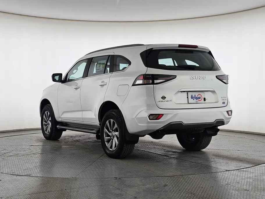 2022 Isuzu MU Full 