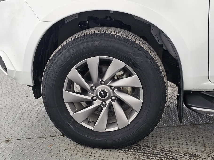 2022 Isuzu MU Full 