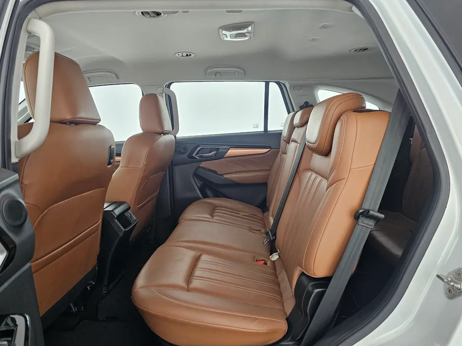2022 Isuzu MU Full 