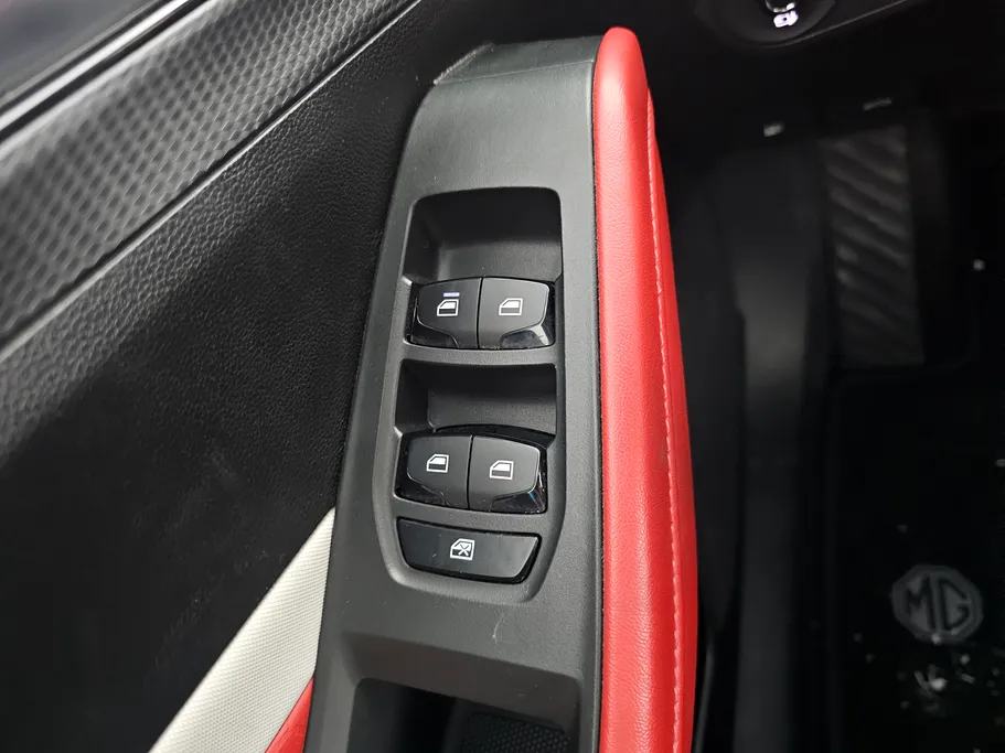 2022 MG GT LUX 