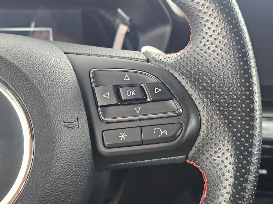2022 MG GT LUX 