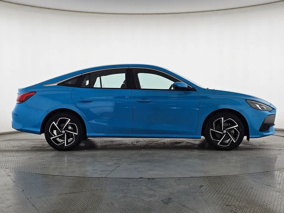 2022 MG GT LUX 