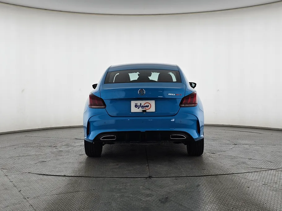 2022 MG GT LUX 
