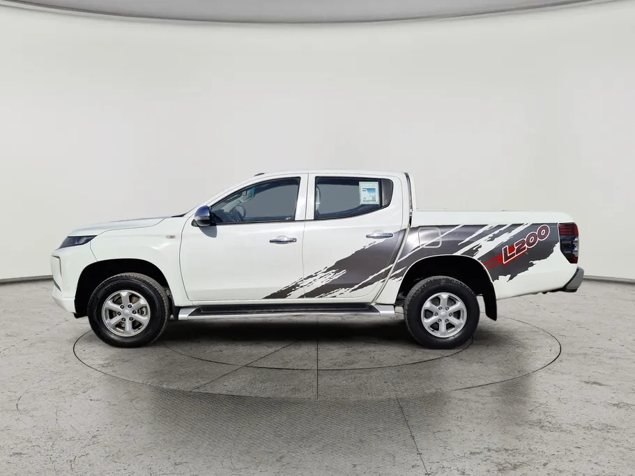 2022 Mitsubishi L200 DC 4x4 Diesel 