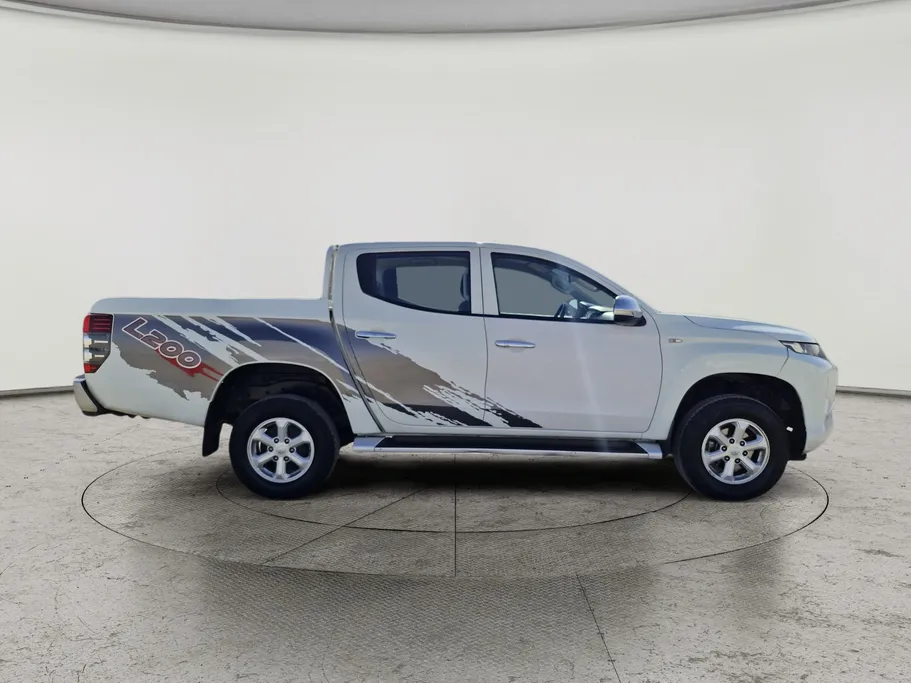 2022 Mitsubishi L200 DC 4x4 Diesel 