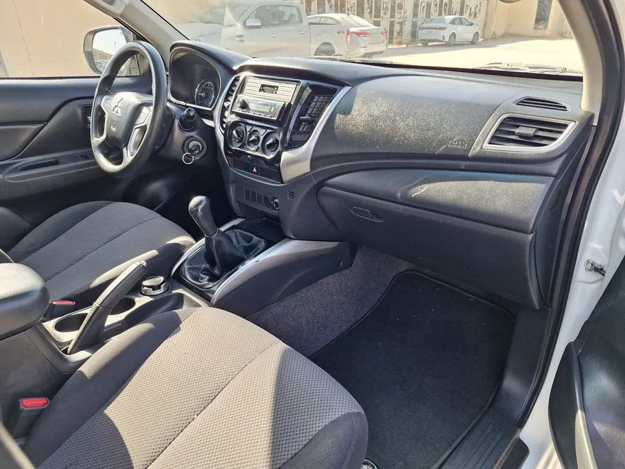 2022 Mitsubishi L200 DC 4x4 Diesel 