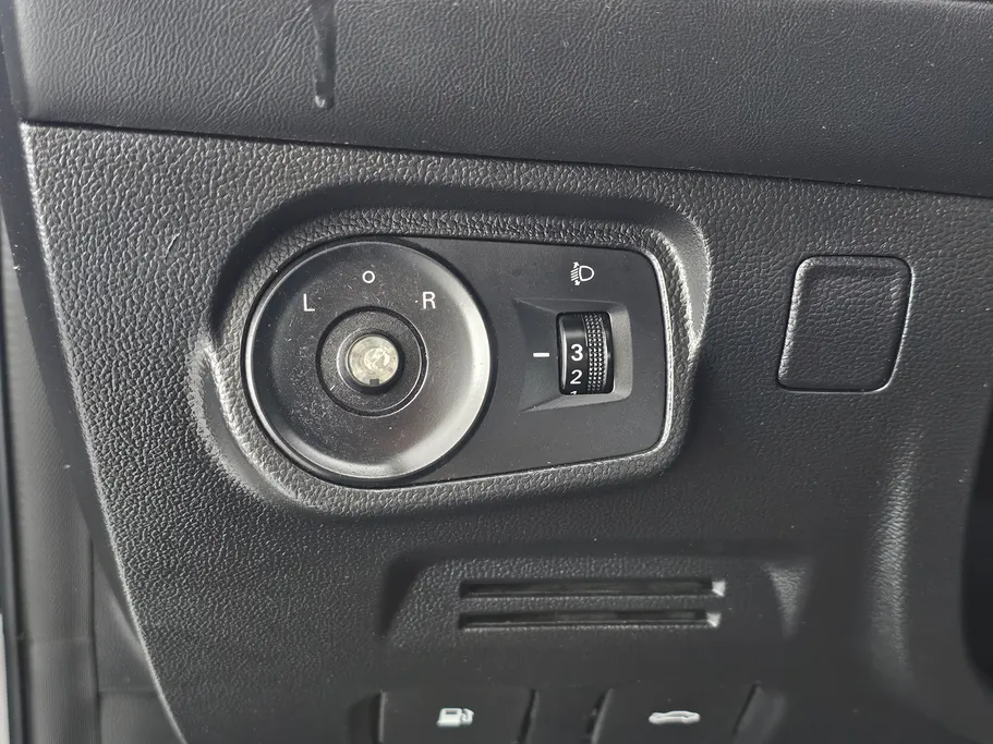 2023 MG 5 STD 