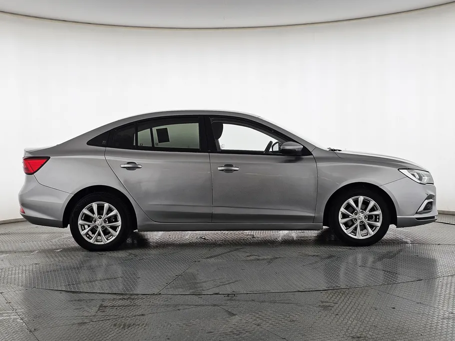 2023 MG 5 STD 