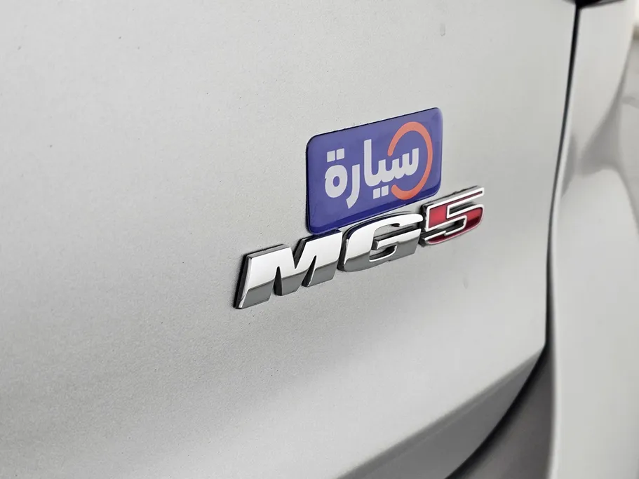 2023 MG 5 STD 