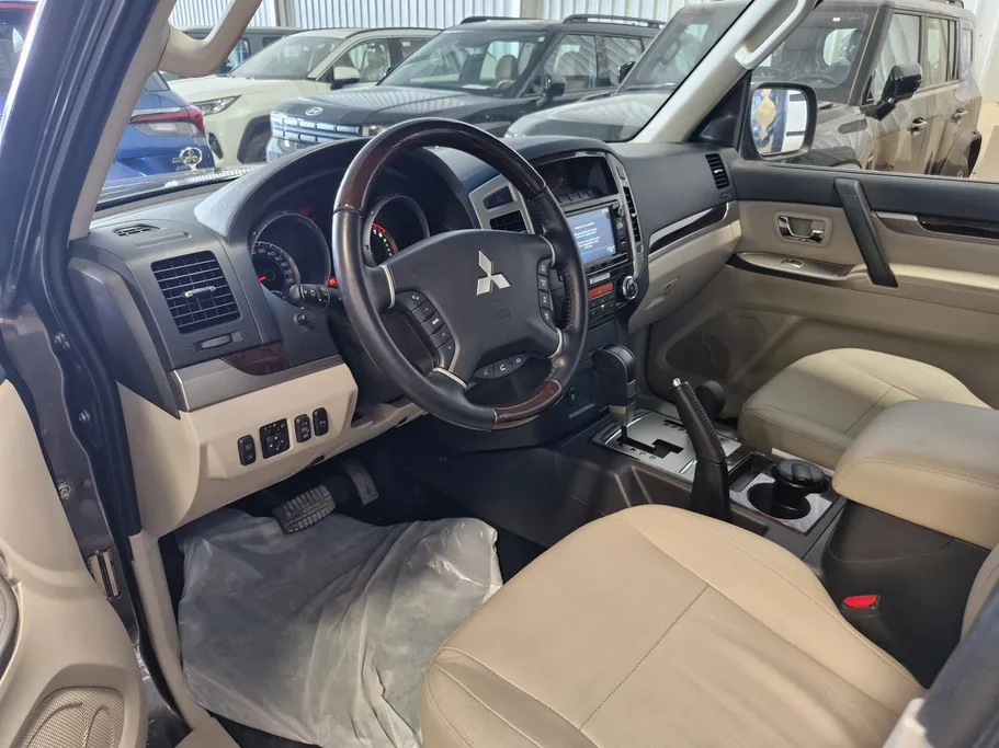 ميتسوبيشي باجيرو GLS 5Doors 2022 
