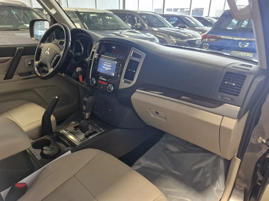 ميتسوبيشي باجيرو GLS 5Doors 2022 