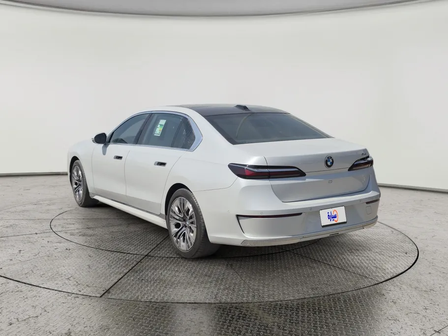 2024 BMW 7 Series 735i 