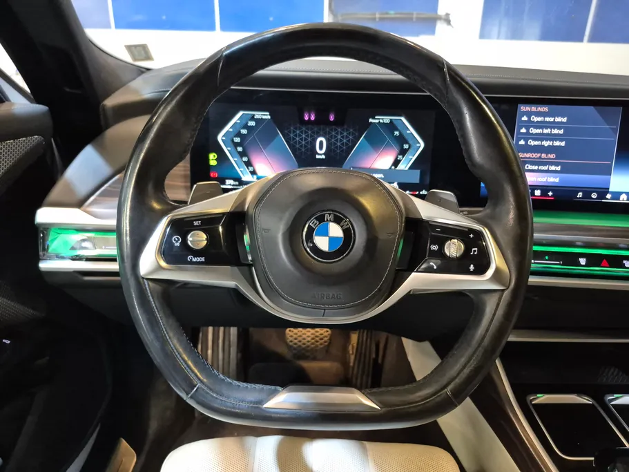 2024 BMW 7 Series 735i 