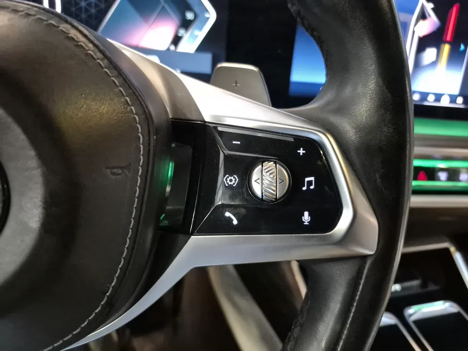 2024 BMW 7 Series 735i 