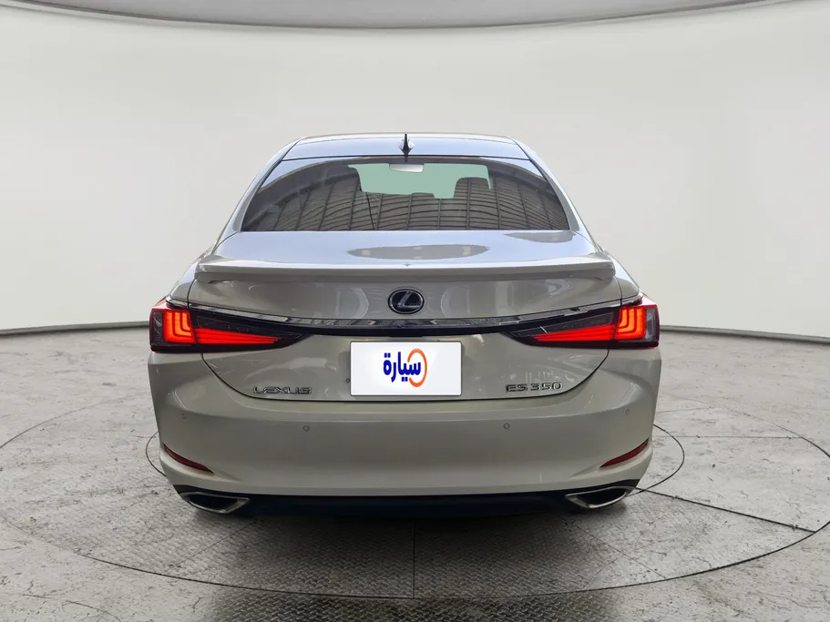 لكزس ES 350 DD Exclusive 2025 