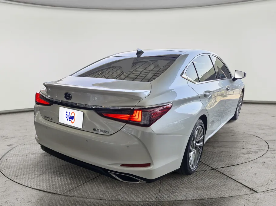لكزس ES 350 DD Exclusive 2025 