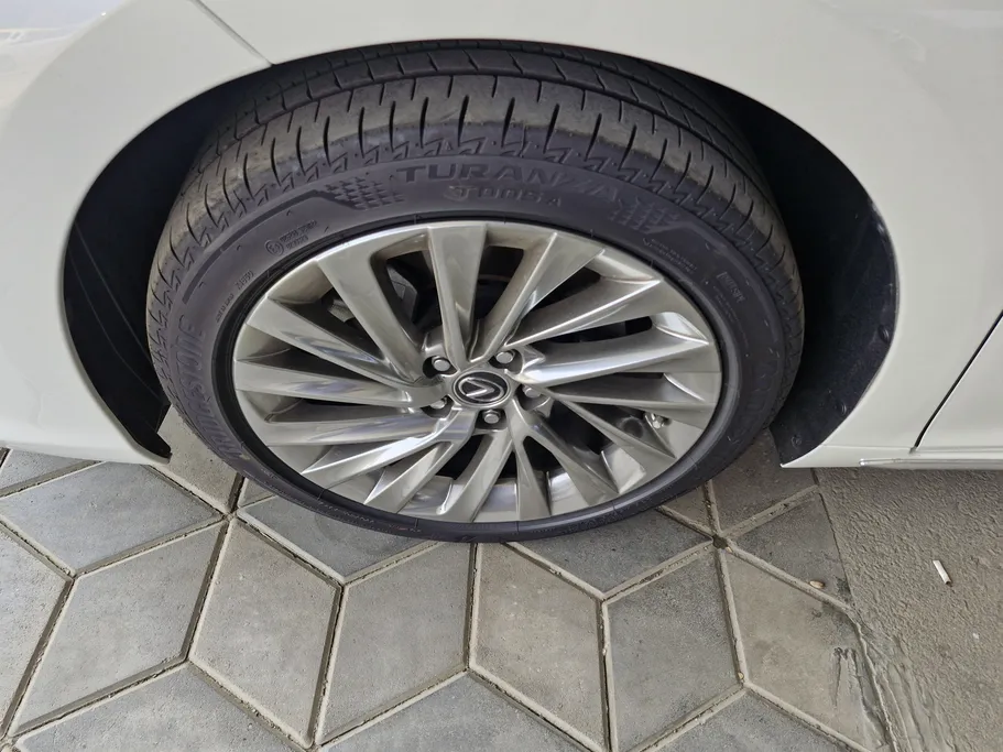 2025 Lexus ES 350 DD Exclusive 