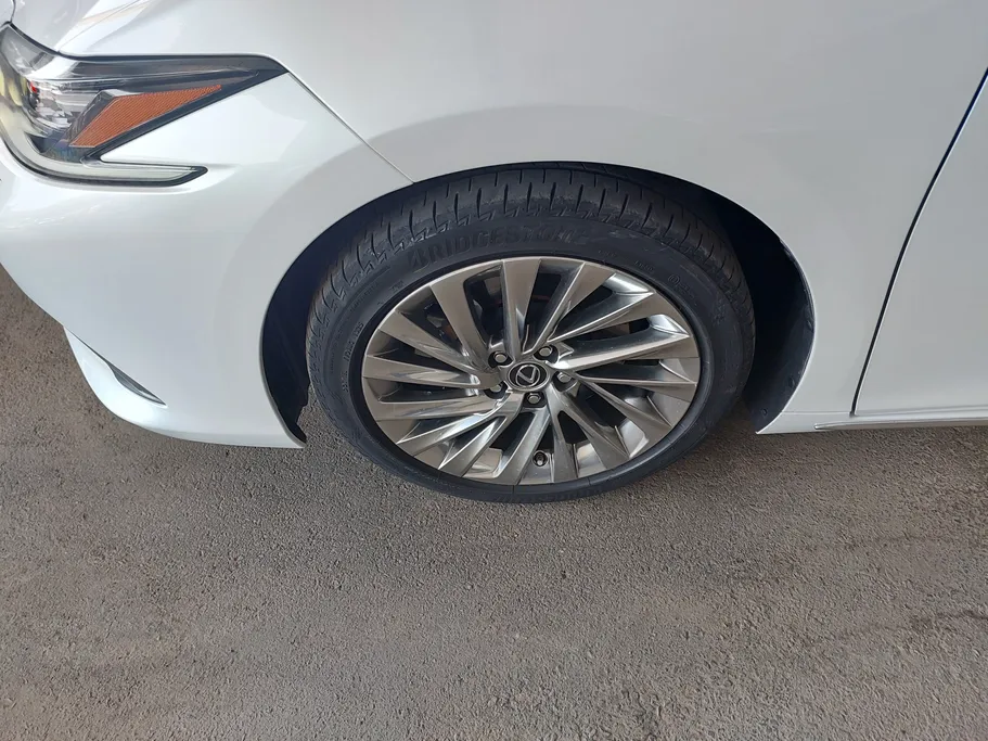 2025 Lexus ES 350 DD Exclusive 