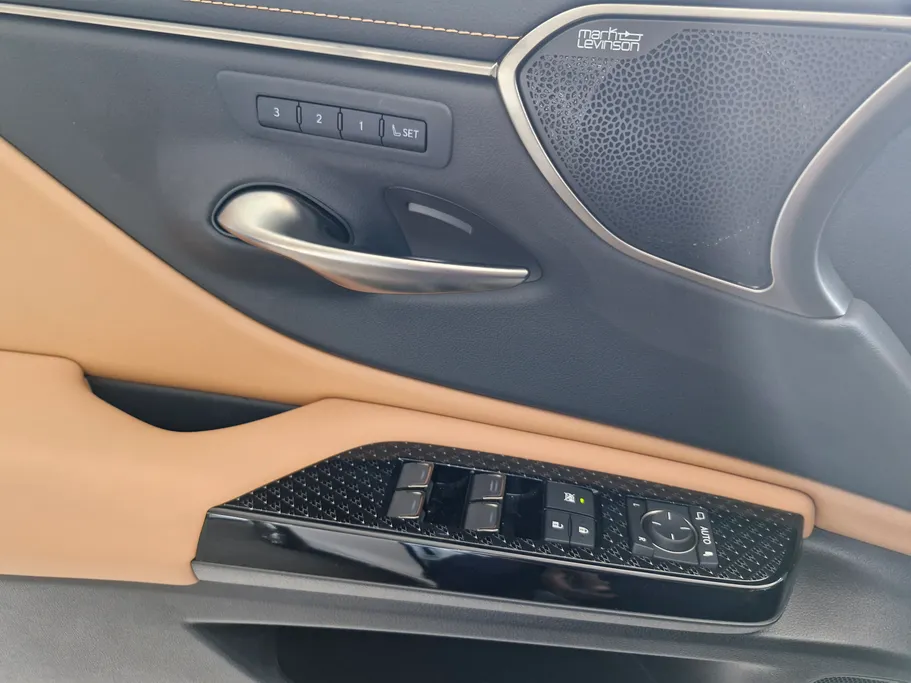 2025 Lexus ES 350 DD Exclusive 