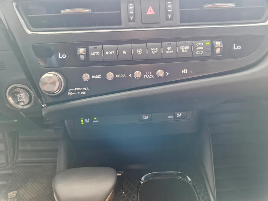 2025 Lexus ES 350 DD Exclusive 