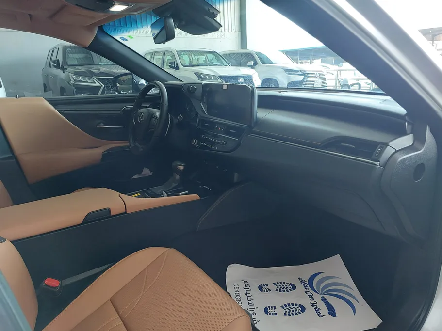 2025 Lexus ES 350 DD Exclusive 