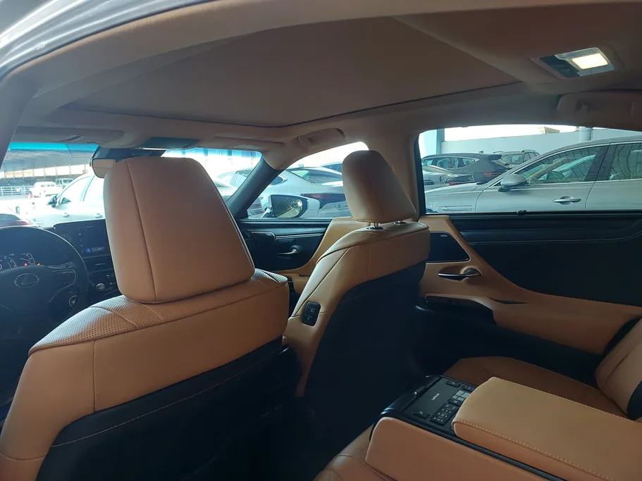 2025 Lexus ES 350 DD Exclusive 
