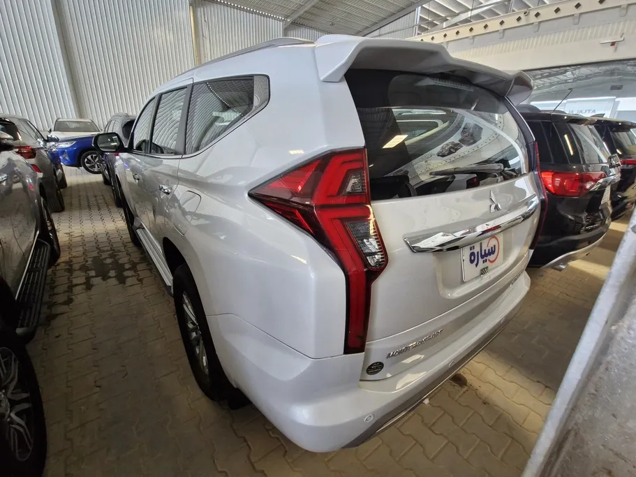 ميتسوبيشي  مونتيرو سبورت GLS-ML 2021 