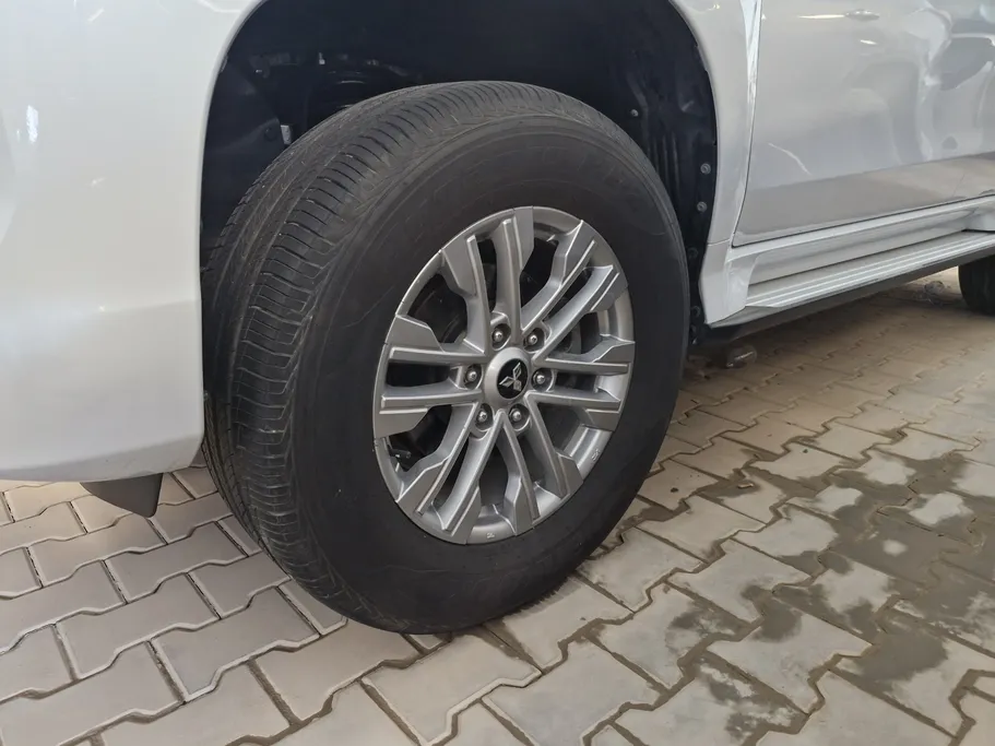 ميتسوبيشي  مونتيرو سبورت GLS-ML 2021 