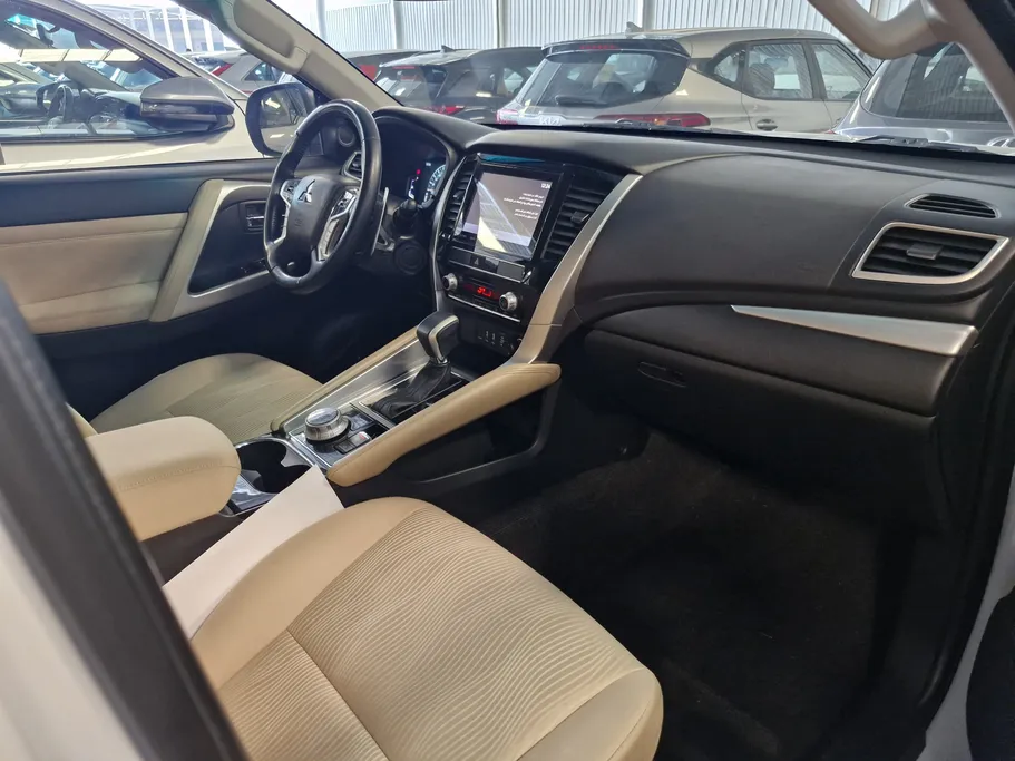 ميتسوبيشي  مونتيرو سبورت GLS-ML 2021 