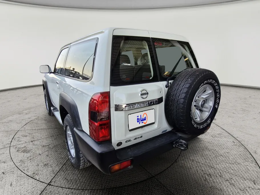 2023 Nissan Patrol GL