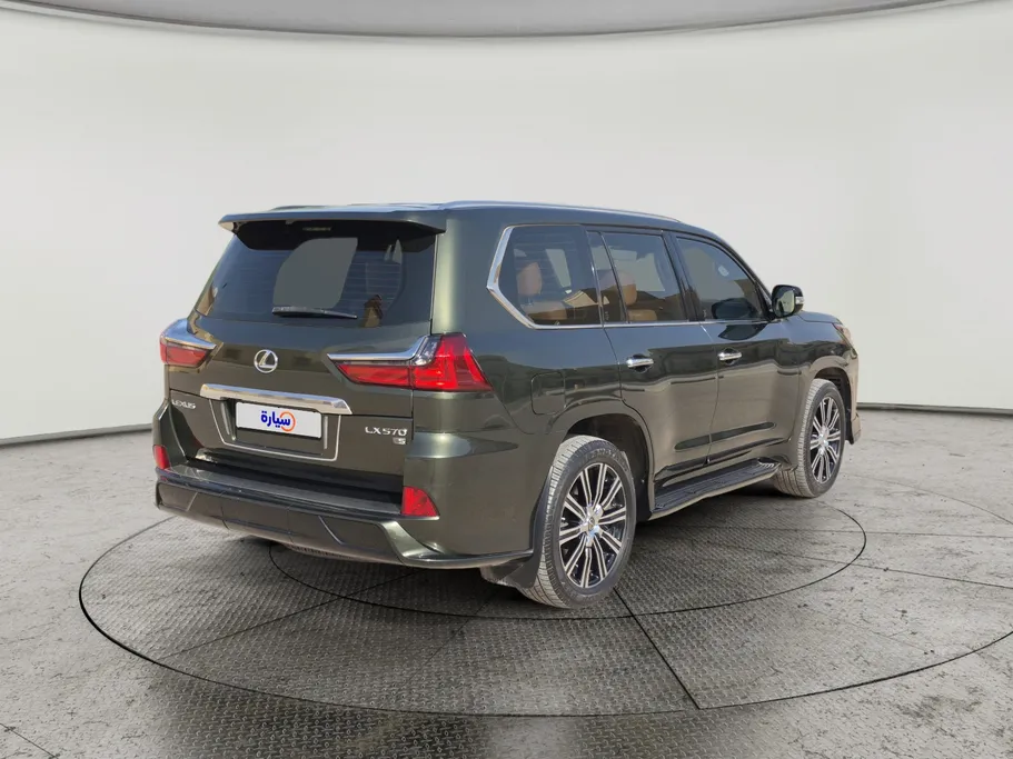 لكزس LX 570 S 2021