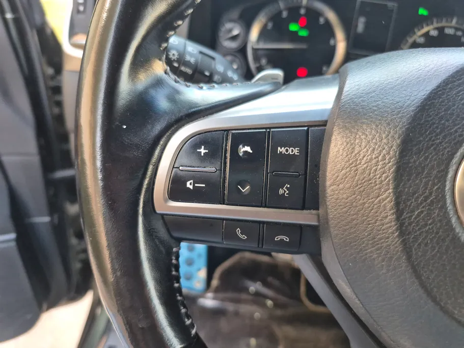 لكزس LX 570 S 2021