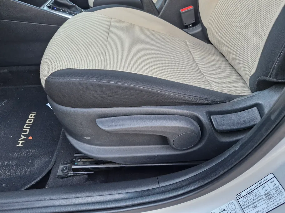 2023 Hyundai Accent Smart 